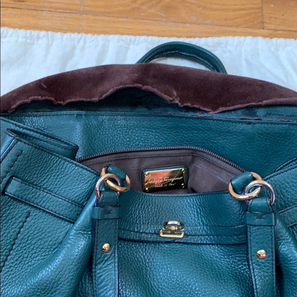 Salvatore Ferragamo handbag - Picture 7 of 15